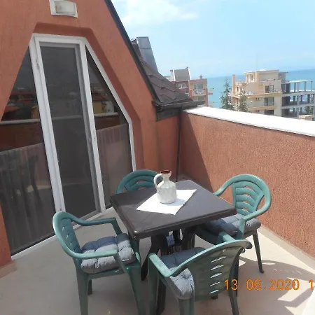 Apartment Studio Stoianovi